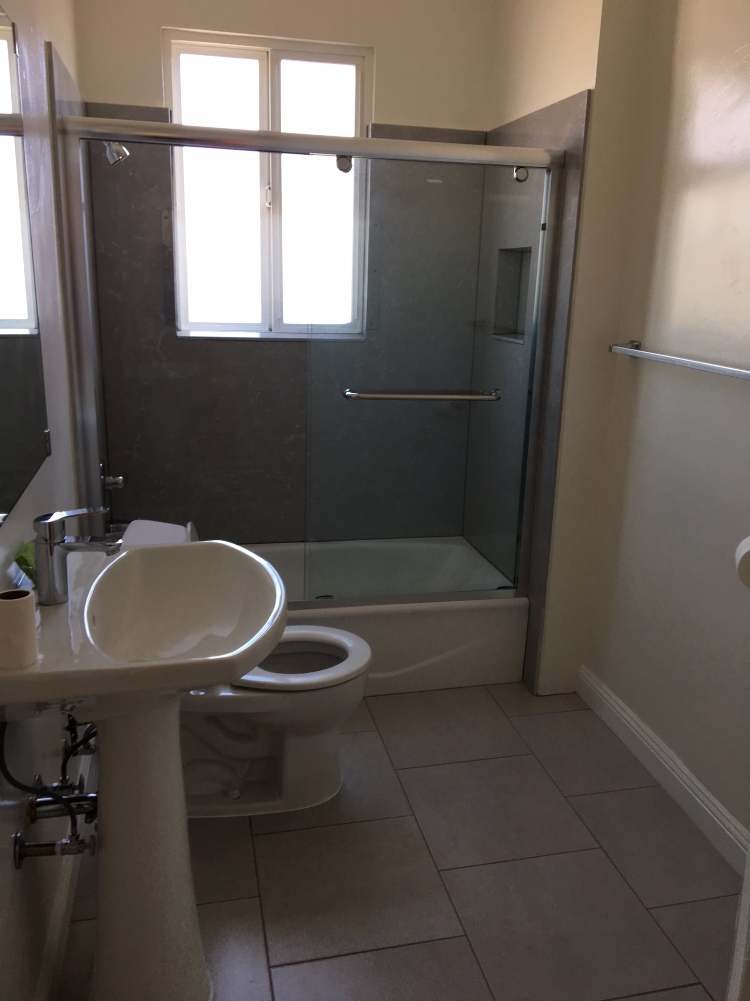 Building Photo - 503 20th Ave