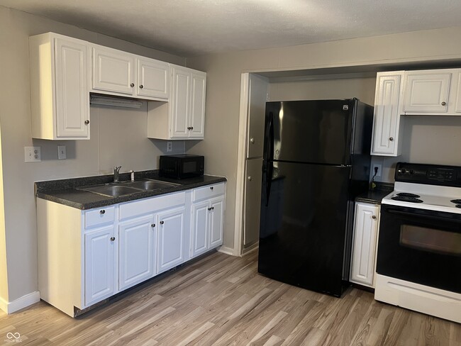 Building Photo - 2974 N Denny St