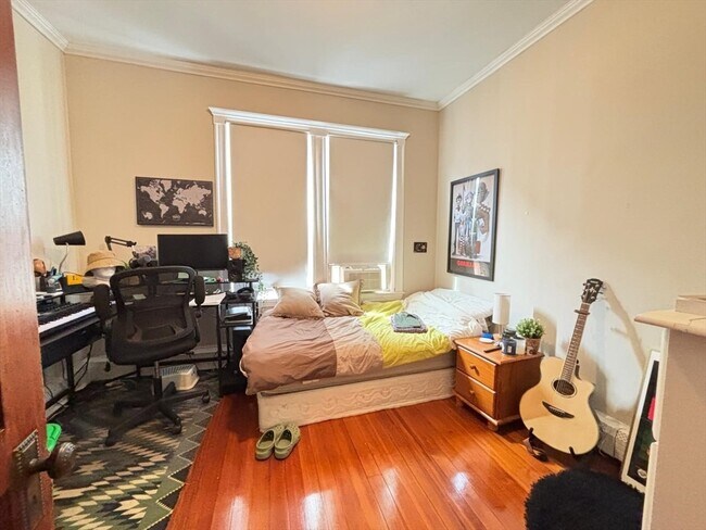 Building Photo - 12 White Ave