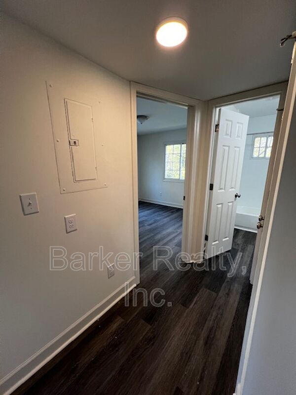 Building Photo - 555-4 E. Edenton Street