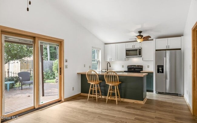 Building Photo - 24 Thimbleberry Rd