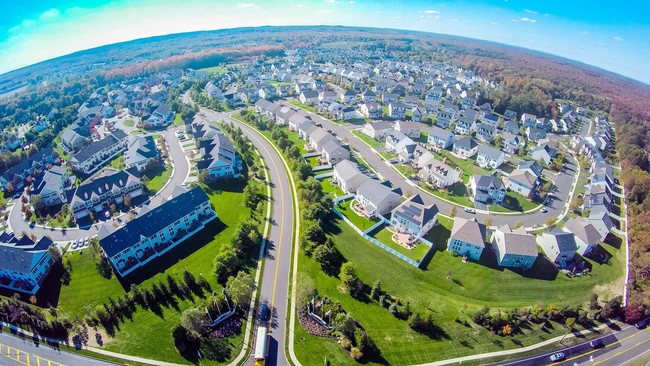 Building Photo - 93 Demarest Dr