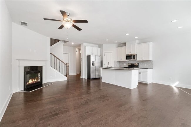 Building Photo - 5311 Bentayga Dr