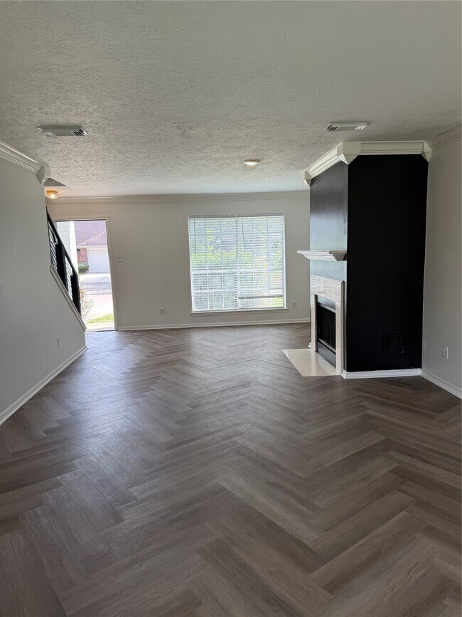 Building Photo - 13714 Firerock Dr