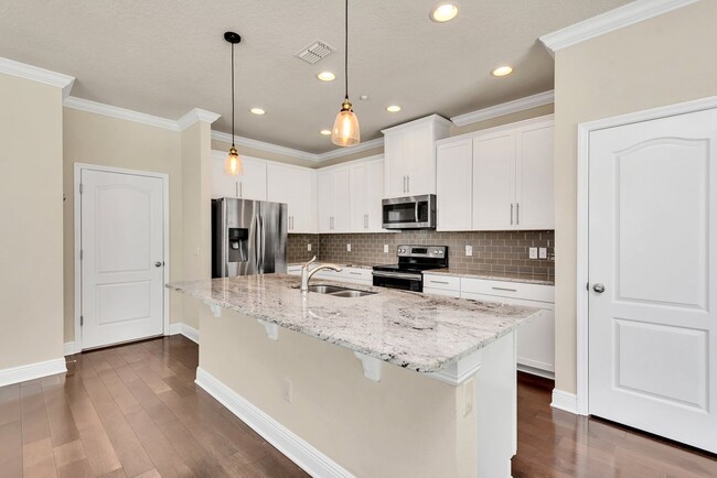 Building Photo - 7519 Aloma Pines Ct