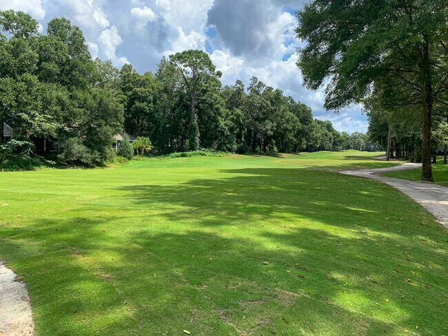 Building Photo - 3BR/2BA Condo in Haile Plantation - Availa...