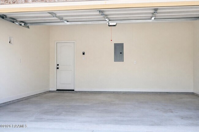 Building Photo - 10966 Denali Ave