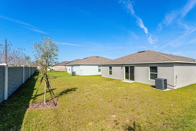 Building Photo - 352 Towns Cir
