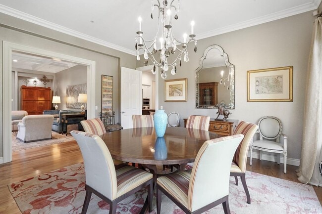 Building Photo - 10 Idlewood Rd