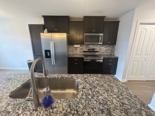 Building Photo - 721 Tidwell Dr