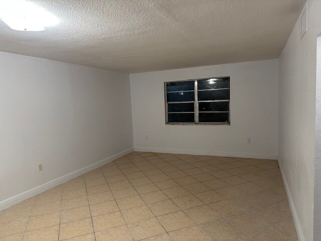 Building Photo - 17255 SW 95th Ave