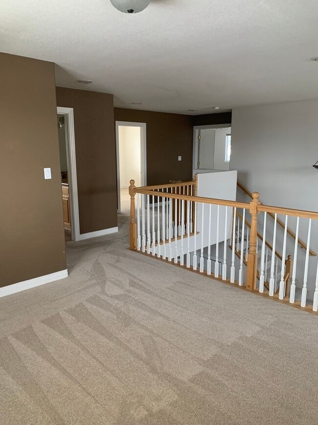 Building Photo - 7117 Heatherwood Dr