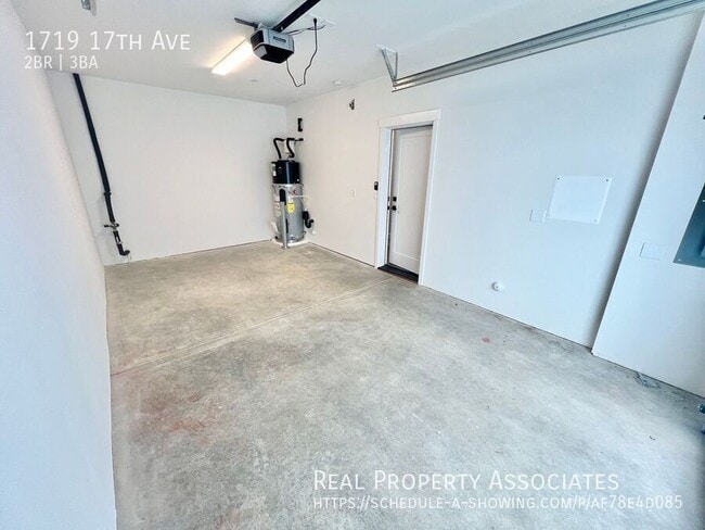 Building Photo - 1719 17th Ave