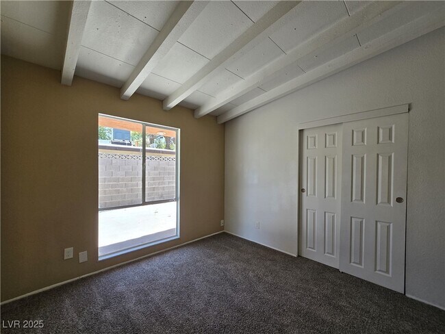Building Photo - 713 N 18th St