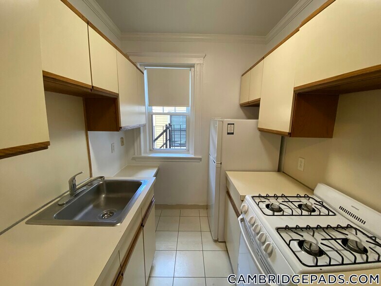 Building Photo - 21 Wendell St