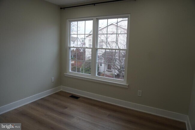 Building Photo - 8107 Spruce Mill Dr