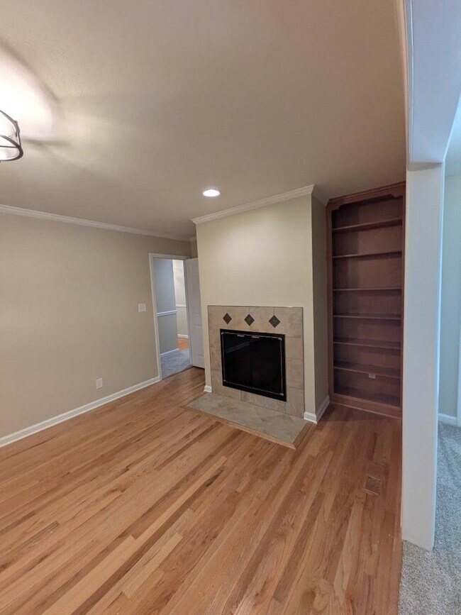 Building Photo - 7110 Criner Rd SE