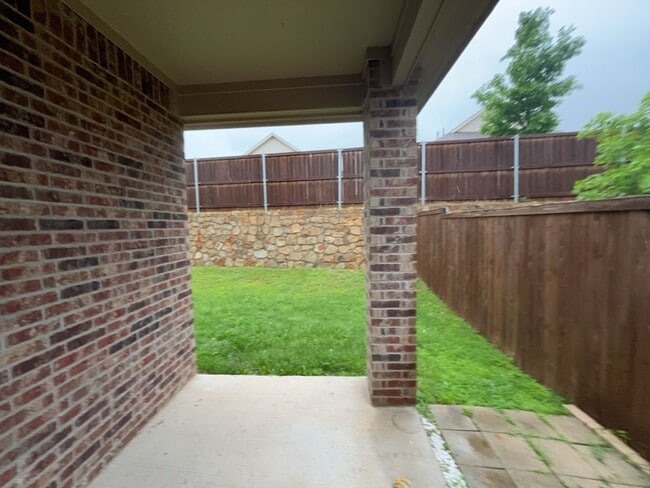 Building Photo - 4 BR/2BA | Newly Renovated Single Story | 1-Car Covered Parking | Fenced Backyard!