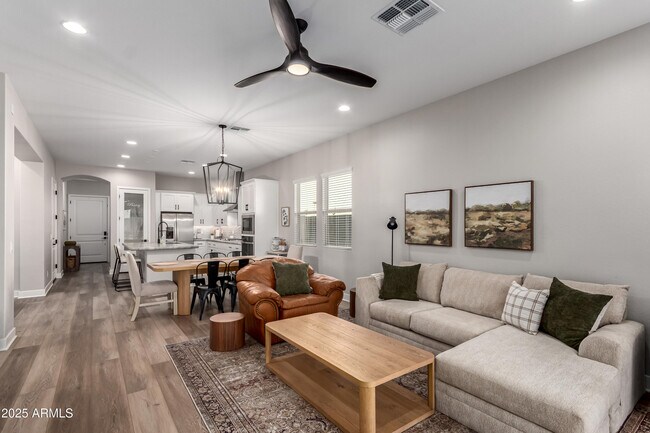 Building Photo - 22433 E Cattle Dr