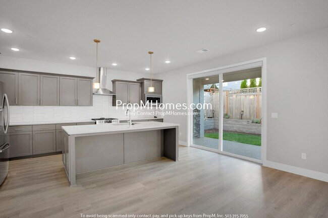 Building Photo - Modern Luxury in Cooper Mountain – 4BR, Bo...