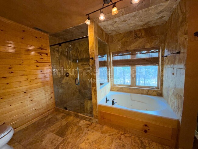 Building Photo - 835 Timber Lake Trail