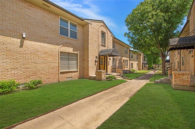 Building Photo - 5817 Sandhurst Ln