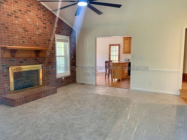 Building Photo - 5900 Swales Way