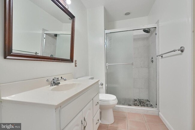 Building Photo - 1108 Baylis St