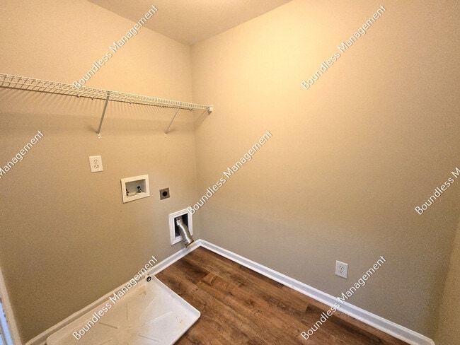 Building Photo - 1722 Coleville Oak Ln