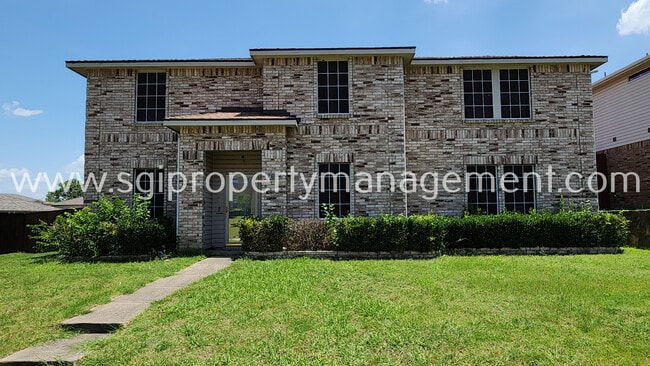 Primary Photo - 2604 Bandera Pl