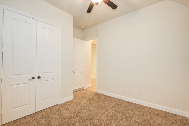 Building Photo - 27330 Aspen Falls Ln