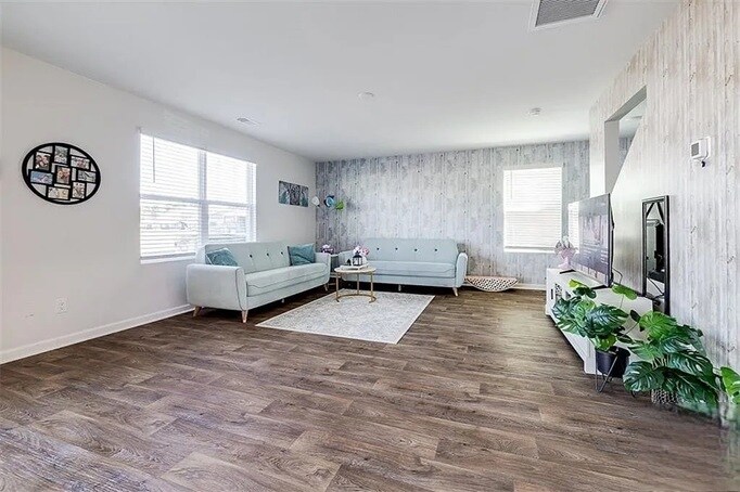 Building Photo - 248 Caribbean Village Dr