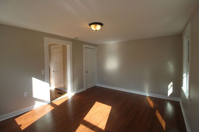 Building Photo - 48 East Main Street