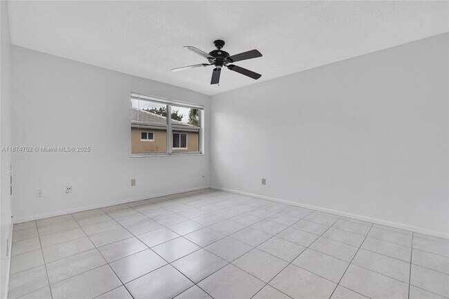 Building Photo - 815 NW 98th Ave