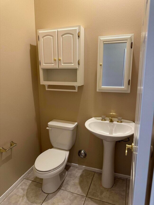 Building Photo - 79120 Kristen Ct