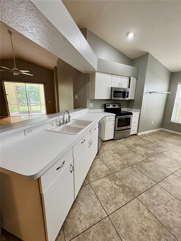 Building Photo - 3325 Manor Cove Cir