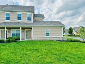 Building Photo - 3225 Rossmore Cir