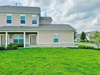 Building Photo - 3225 Rossmore Cir