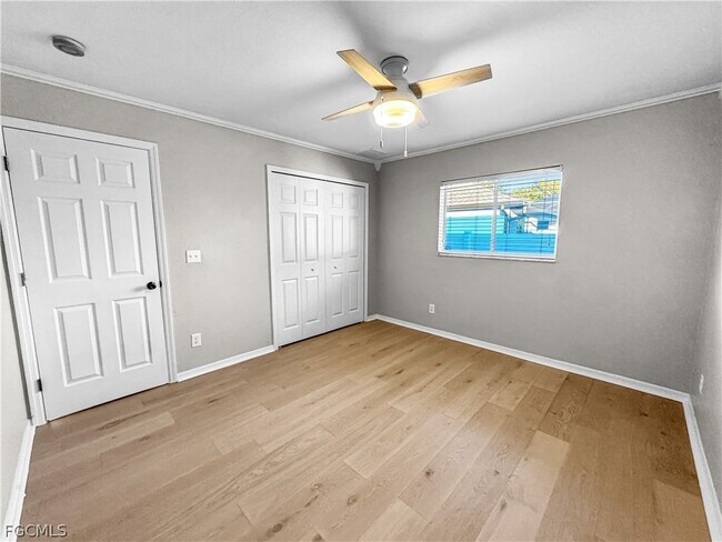 Building Photo - 326 SW 29th St