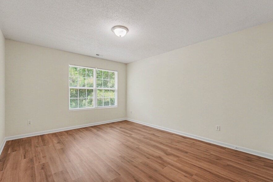 Building Photo - 4419 Karlbrook Ln