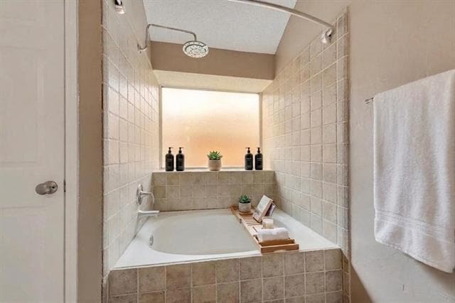 Building Photo - 4958 Briar Oaks Ln