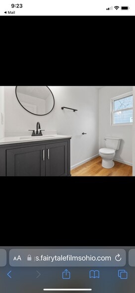 Building Photo - 350 S Ogden Ave