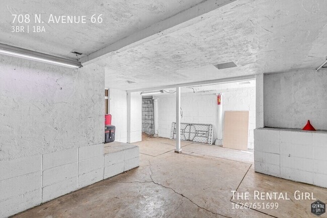 Building Photo - 708 N Avenue 66