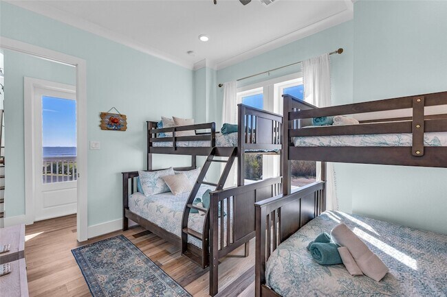Building Photo - 312 Seagrass