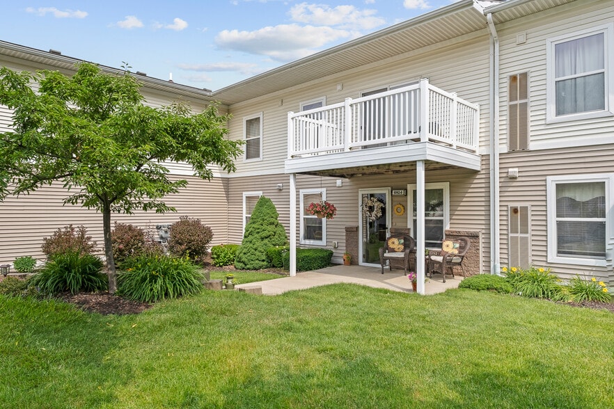 Primary Photo - Fieldstone Apartments