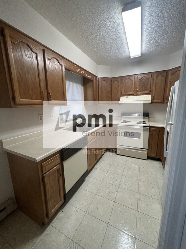 Building Photo - 1305 18th St
