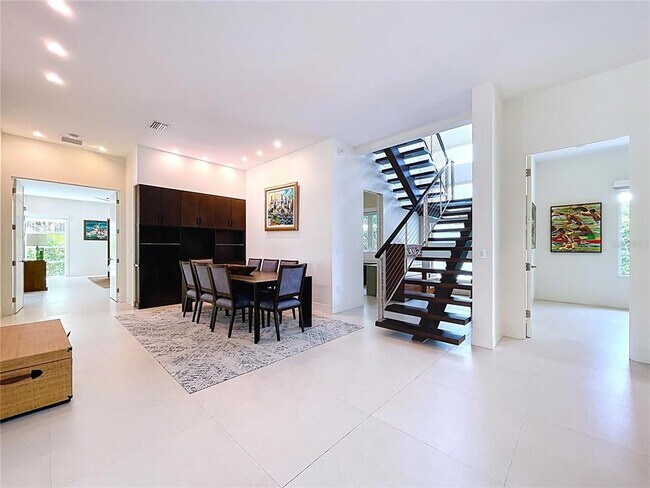 Building Photo - 1347 Harbor Dr