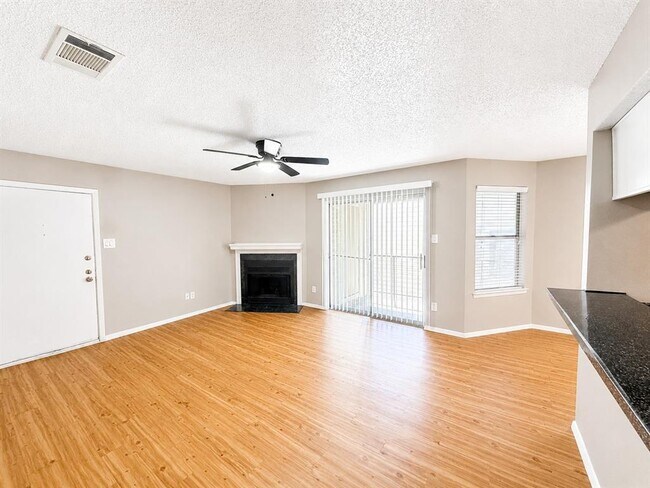 Building Photo - 10507 Mellow Ln