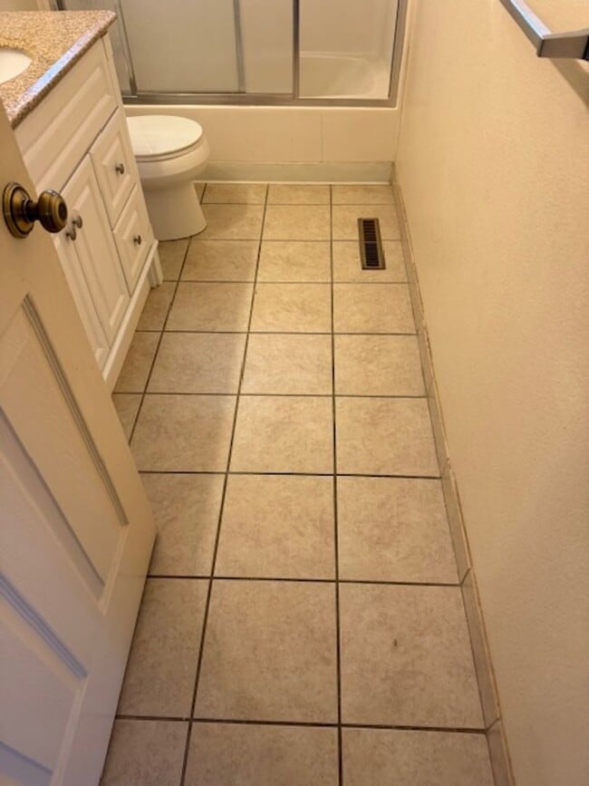 Building Photo - Rental in Northwest Reno!