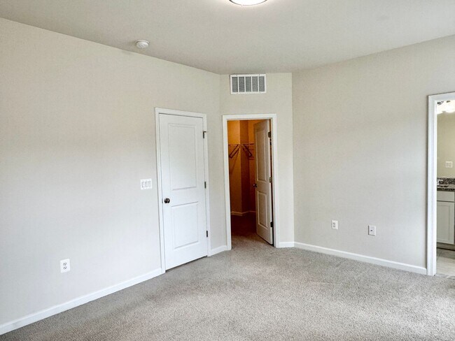 Building Photo - STAFFORD - CENTRAL LOCATION NEAR QUANTICO/...